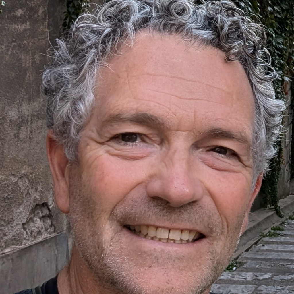 Dr. Scott Tebbutt